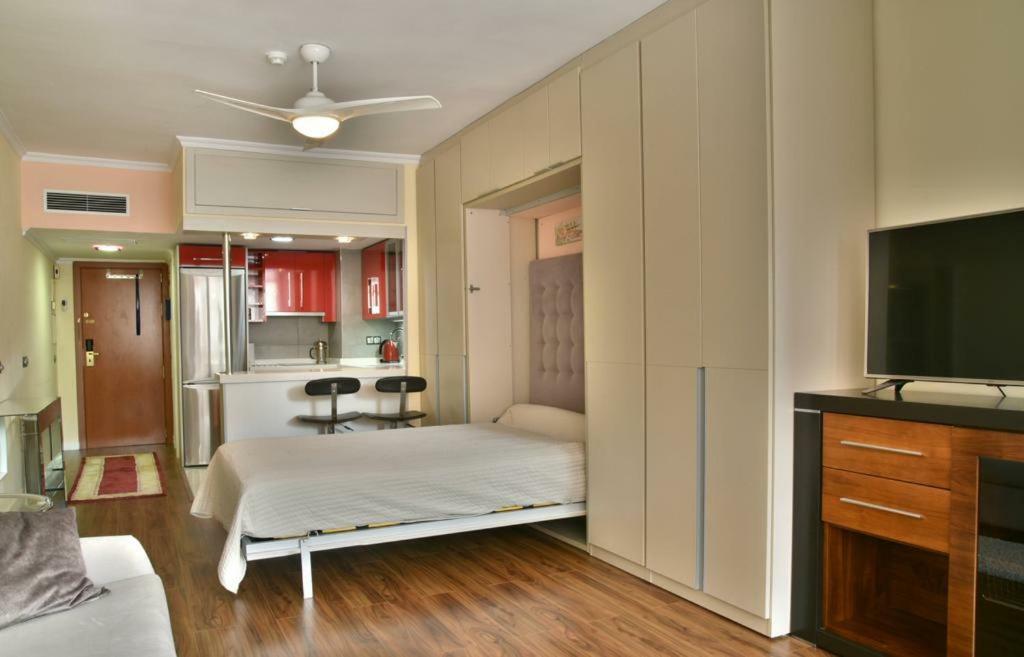 Seafront Luxury Studio In Las Palmeras Hotel Фуeнхирола Екстериор снимка